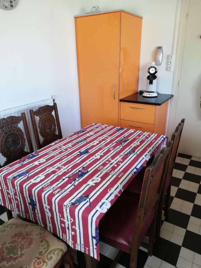 Apartmán Relai O² Lesneven Exteriér fotografie